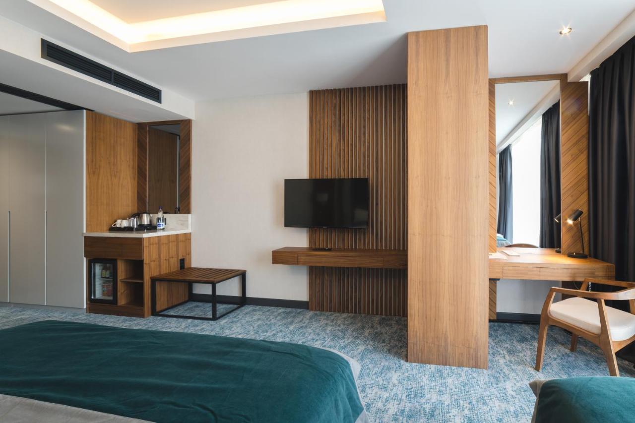 Bristol Hotel 波德戈里察 外观 照片